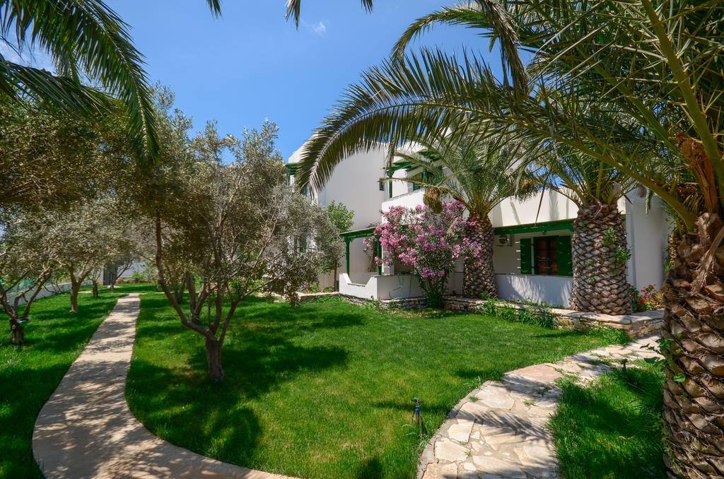 Studios Vrettos Beachfront Hotel Pláka エクステリア 写真