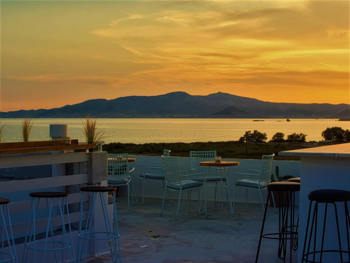Studios Vrettos Beachfront Hotel Pláka エクステリア 写真
