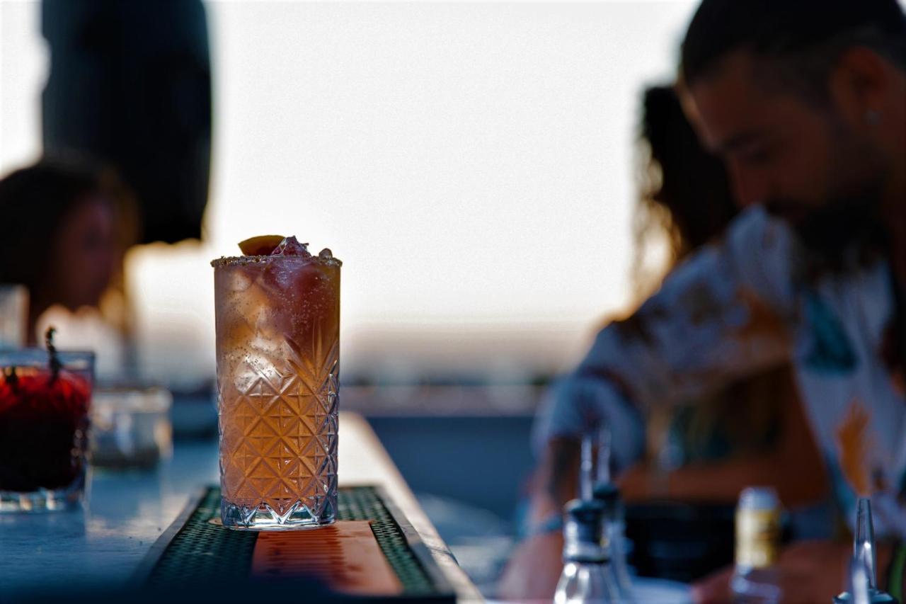 Studios Vrettos Beachfront Hotel Pláka エクステリア 写真