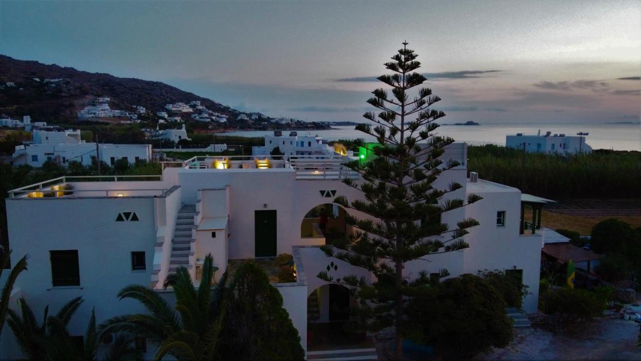 Studios Vrettos Beachfront Hotel Pláka エクステリア 写真