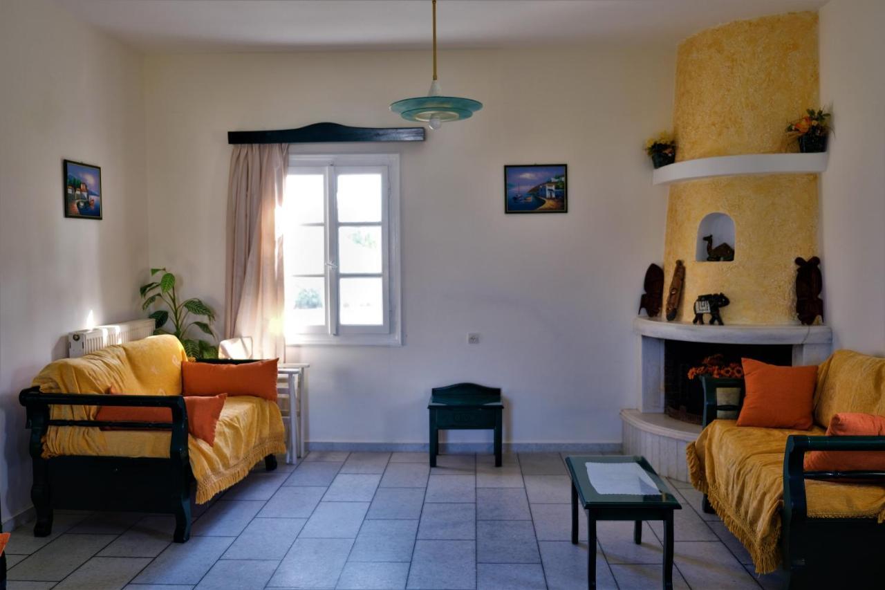 Studios Vrettos Beachfront Hotel Pláka エクステリア 写真