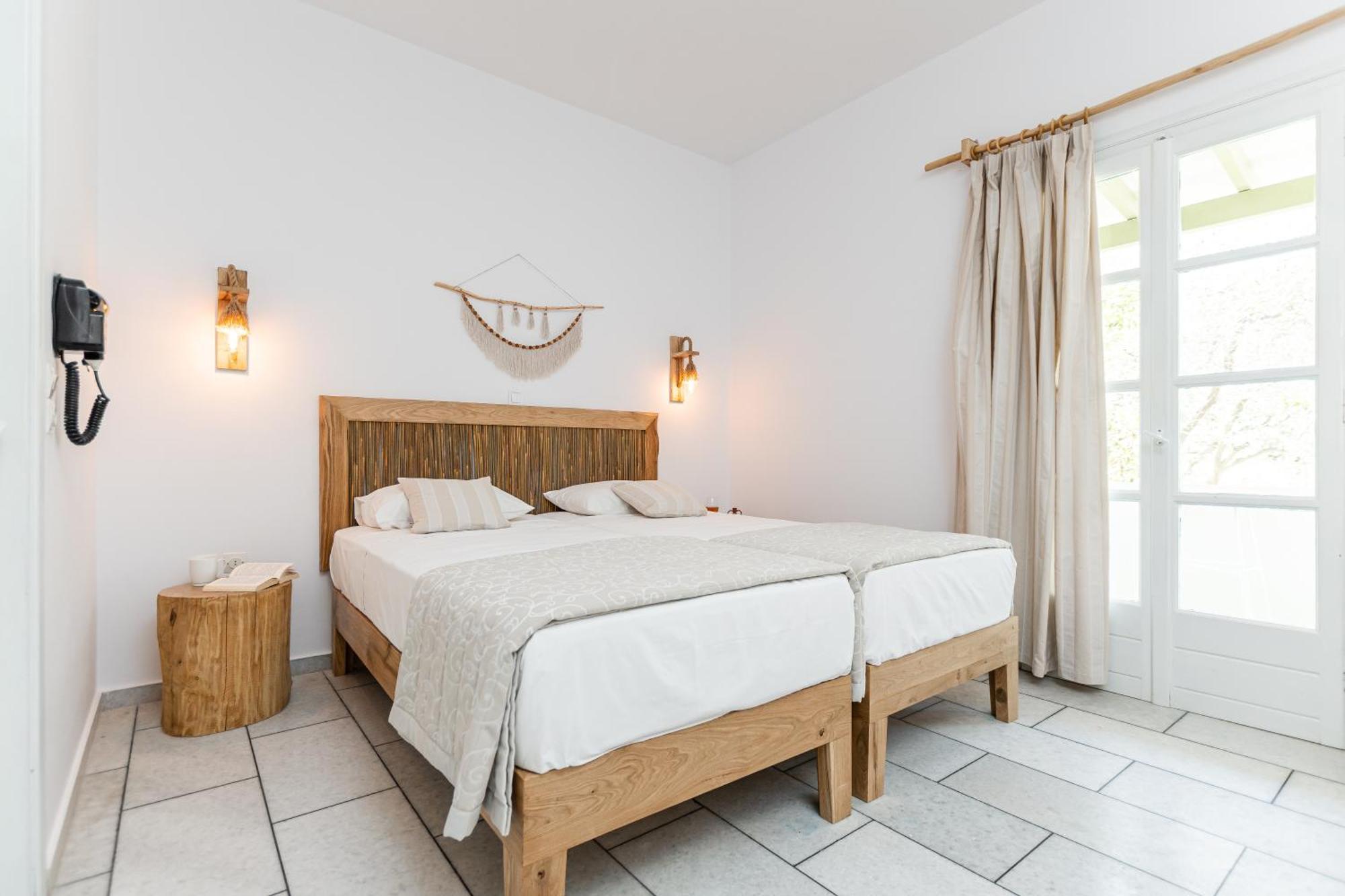 Studios Vrettos Beachfront Hotel Pláka エクステリア 写真