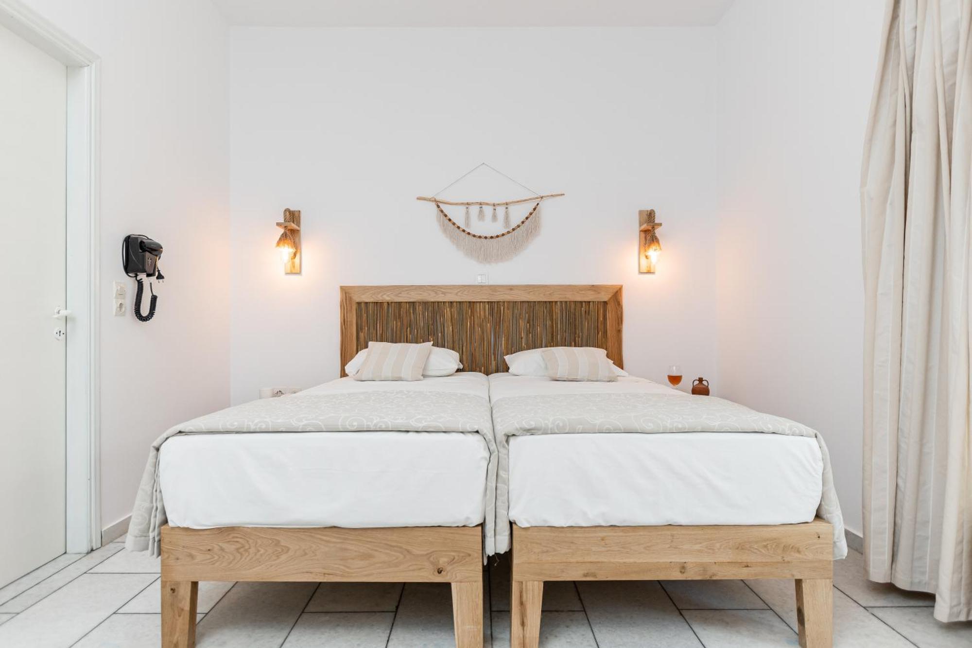Studios Vrettos Beachfront Hotel Pláka エクステリア 写真