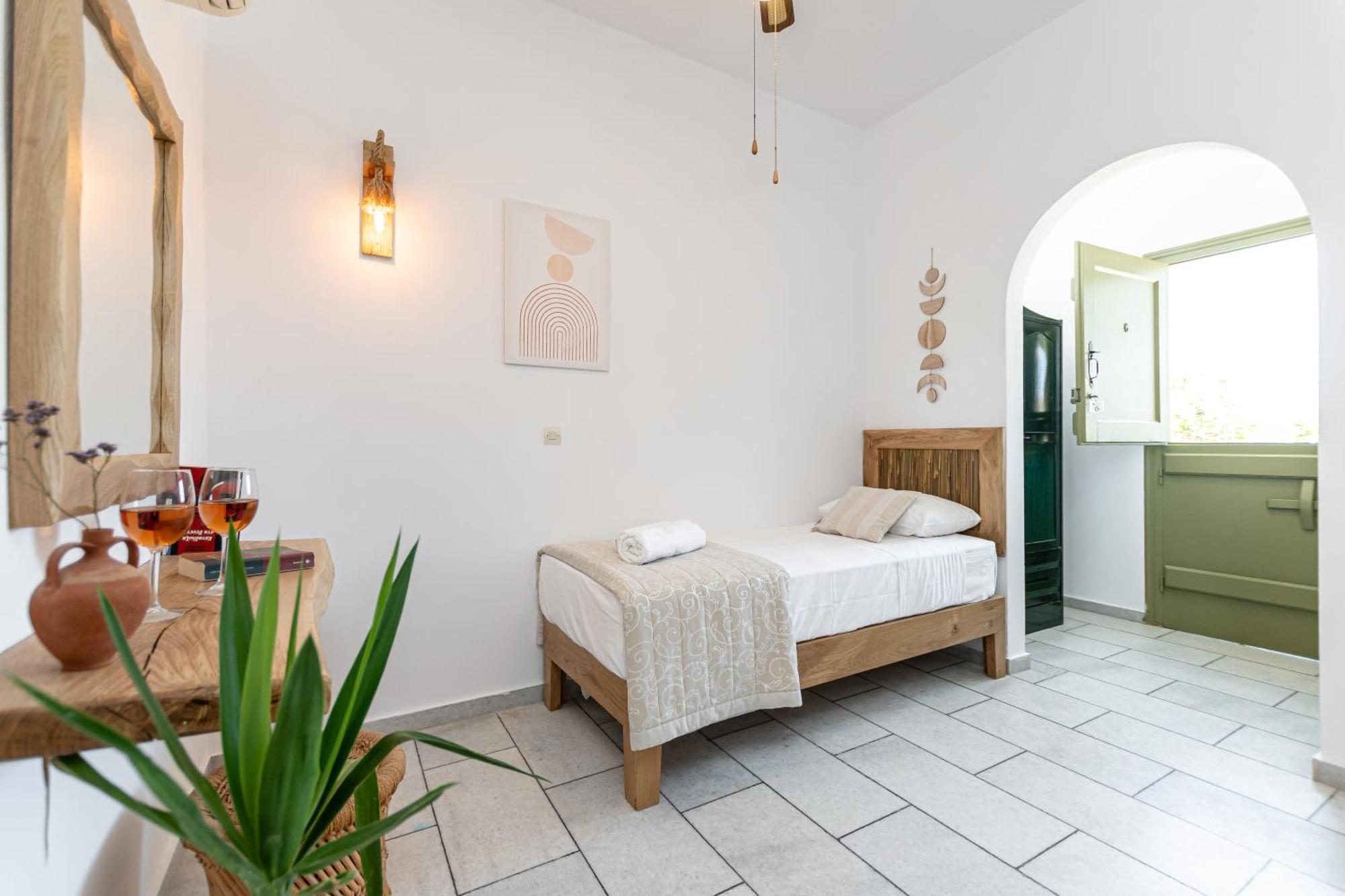 Studios Vrettos Beachfront Hotel Pláka エクステリア 写真